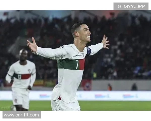 谁才是真正的足球巨星让我们来猜猜哪个明星更厉害