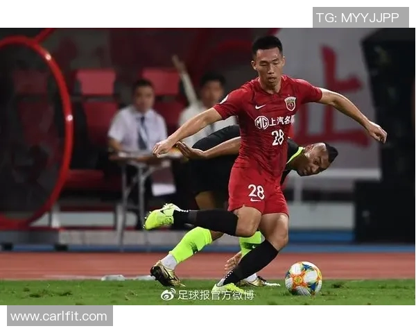 赛后复盘杭州足球队与西安足球队的战术意识与表现分析 赛后复盘杭州足球队与西安足球队的战术意识与表现分析