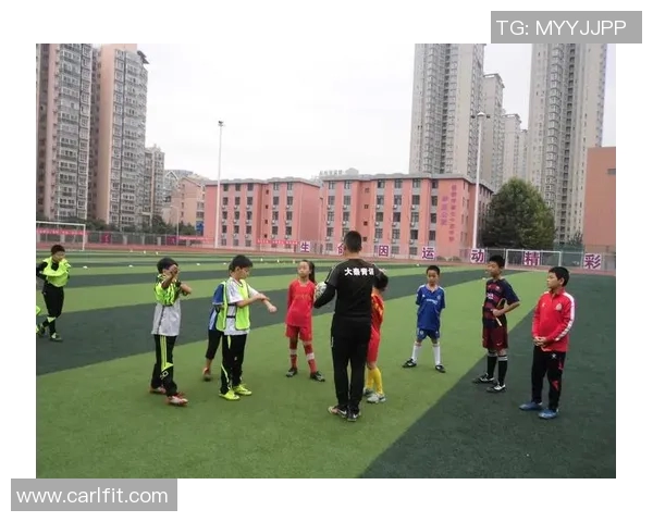 赛后分析：西安足球队与上海足球队的比赛节奏与战术对比探讨