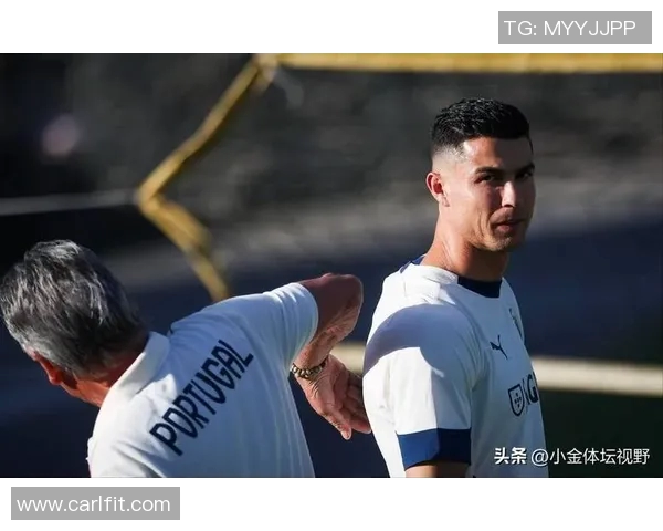 足球明星C罗的父亲背后的故事与家庭影响力揭秘 足球明星C罗的父亲背后的故事与家庭影响力揭秘