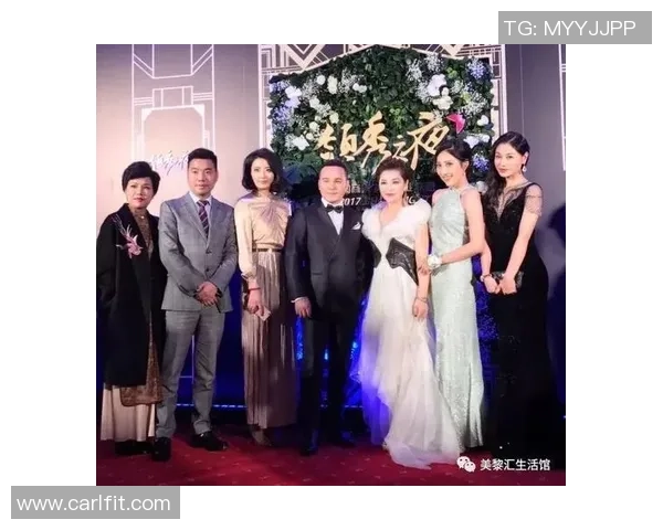 足球明星华丽转身西装MV展现魅力与风采的完美结合