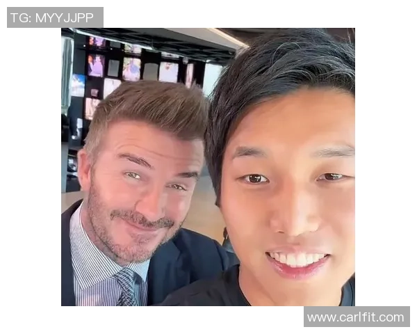 足球明星幽默调侃中国足球现状引发热议球迷反应各异