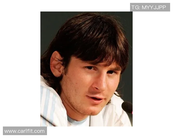 足球明星小梅西的传奇之路与未来展望:从天才少年到世界巨星的成长故事 足球明星小梅西的传奇之路与未来展望:从天才少年到世界巨星的成长故事