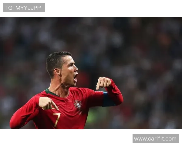 足球明星成名之路全景揭秘及精彩瞬间图片展示