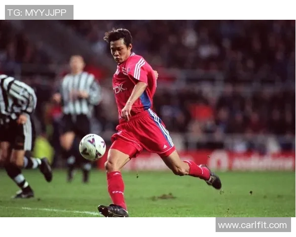 足球明星手指特写欣赏图集展现他们的独特魅力与风采