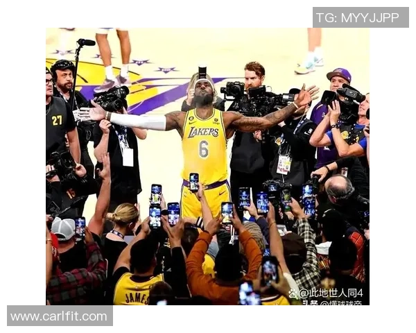 足球明星璀璨瞬间汇聚全景展现足坛传奇风采与激情