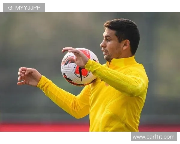 足球明星独家采访揭秘背后故事与职业生涯的精彩瞬间视频合集