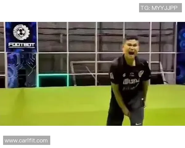 足球明星精准脚法视频揭秘技巧与训练方法助你提升球技